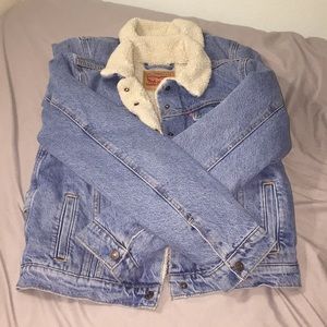Levi’s Sherpa Trucker